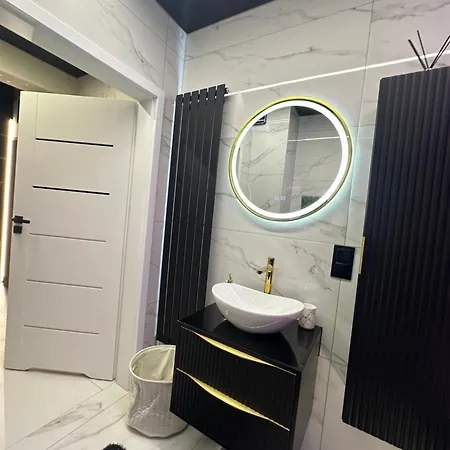 Luxe Z Bezplatnym Parkingiem Podziemnym Apartment