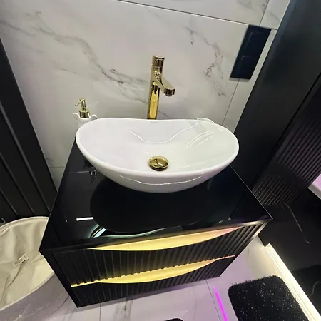 Luxe Z Bezplatnym Parkingiem Podziemnym Koszalin