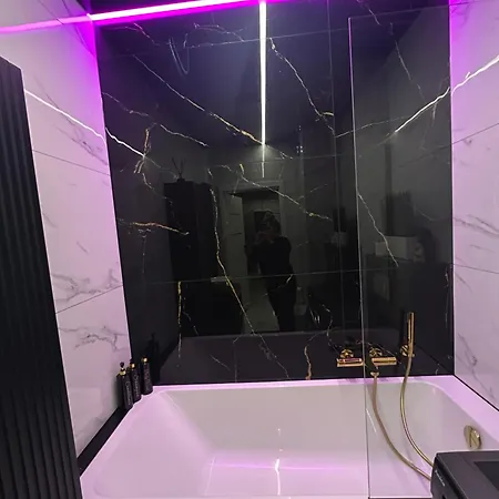 Luxe Z Bezplatnym Parkingiem Podziemnym Apartment *