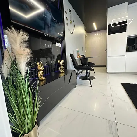 Luxe - Faktura Vat , Parking W Garazu Podziemnym , Taras Lägenhet