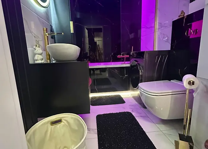 Luxe - Faktura Vat , Parking W Garazu Podziemnym , Taras 코잘린